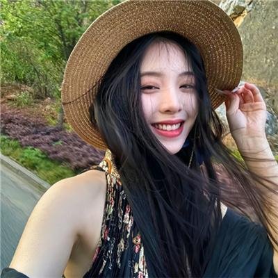 热裤荡女